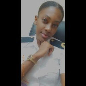 Meet your Posher, Jhaneil